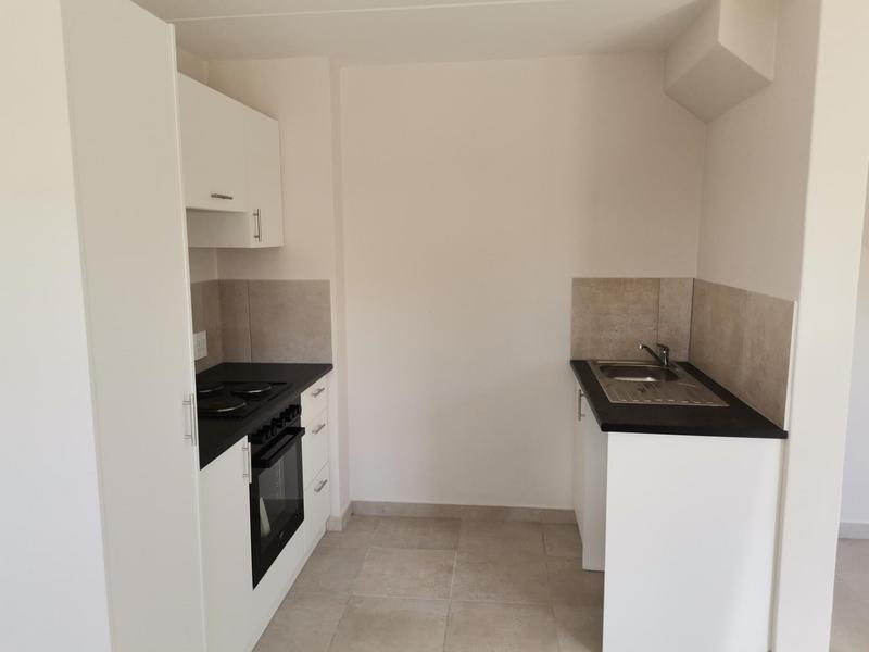 To Let 2 Bedroom Property for Rent in Blackheath Industrial Western Cape